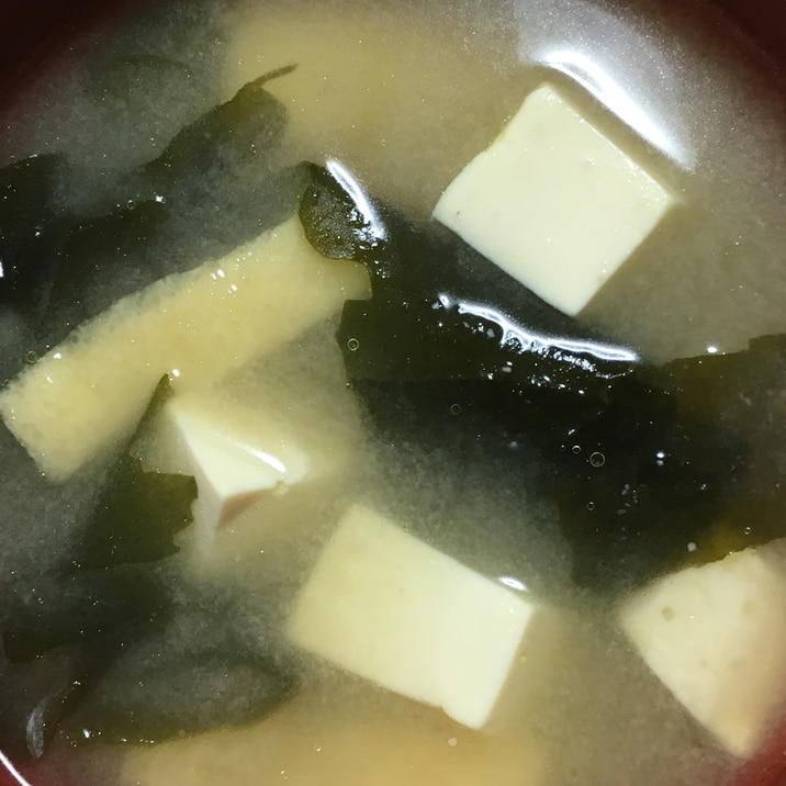 おからを加えてボリュームアップ♪豆腐などのお味噌汁